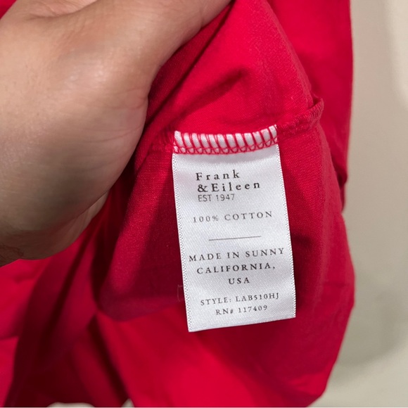 NWT Frank & Eileen Cuff Popover Blouse red size medium oversize - Picture 5 of 6